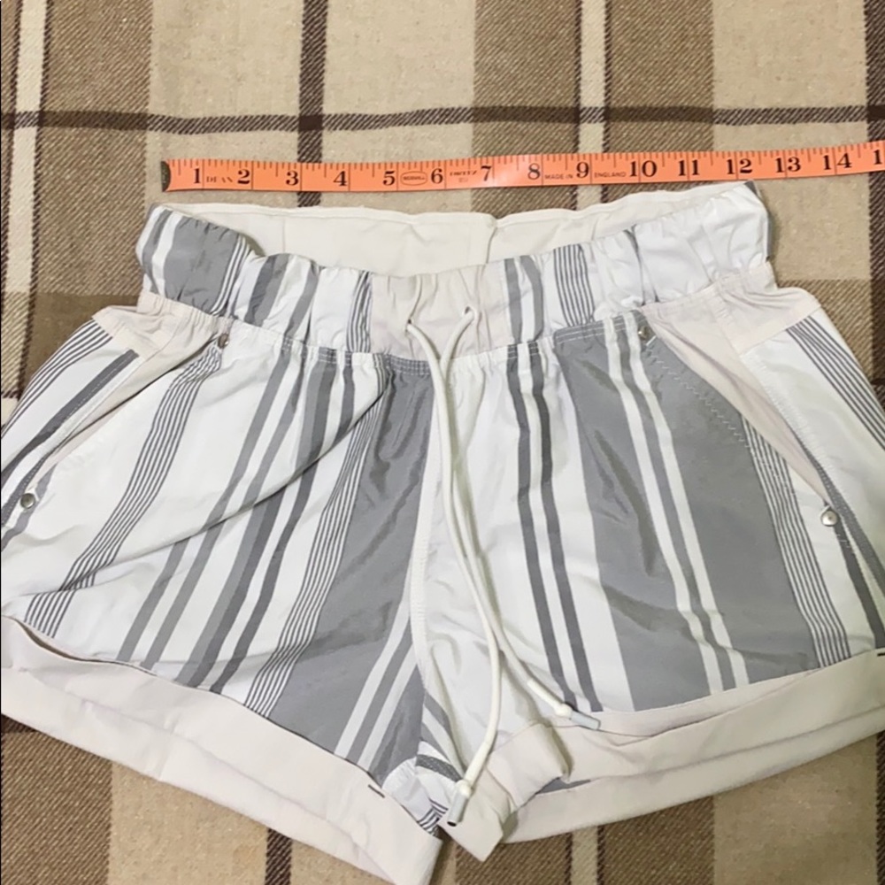 Authentic Lululemon Play All Day Shorts Stripes S6